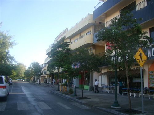 Micro Beach Hotel 가라판 외부 사진